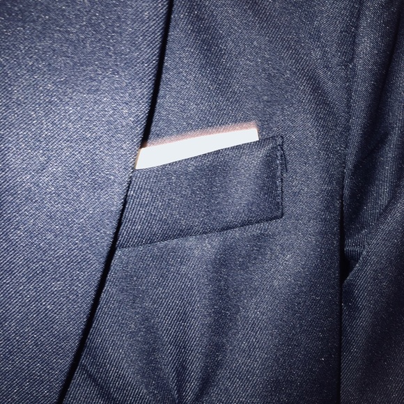 Brand new two piece suit - Picture 2 of 6